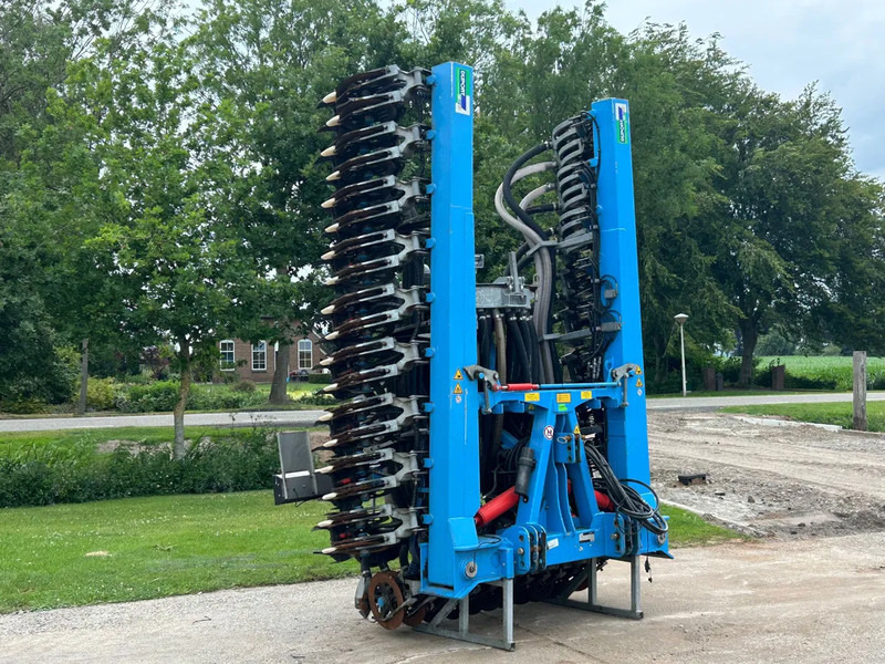 Duport Alltrack twin DW 8748 bemester zodenbemester - Landmaschine: das Bild 1 Duport Alltrack twin DW 8748 bemester zodenbemester - Landmaschine: das Bild 1