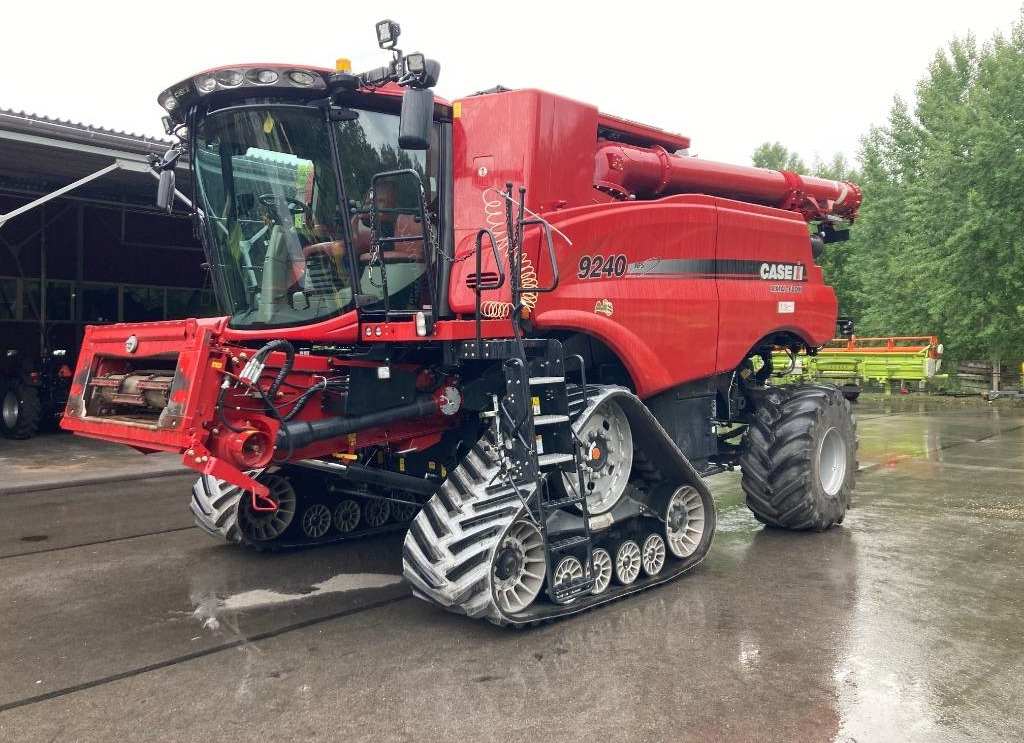 Case IH 9240 - Mähdrescher: das Bild 1 Case IH 9240 - Mähdrescher: das Bild 1