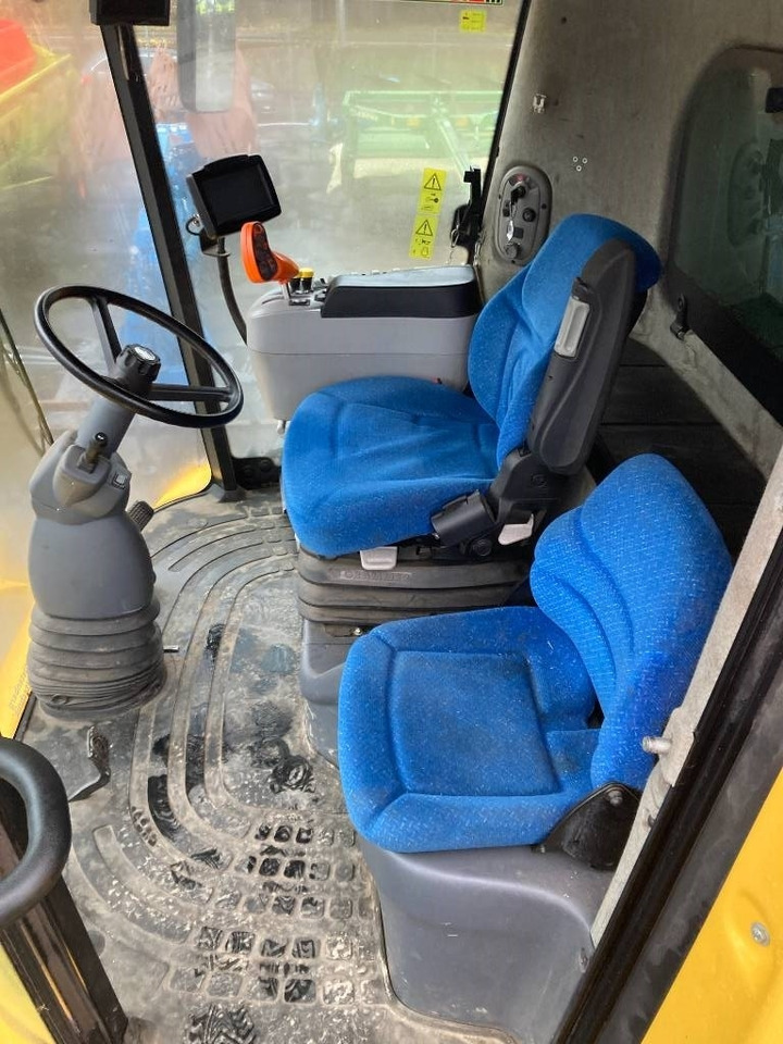 Mähdrescher New Holland CR 9090 Elevation: das Bild 12