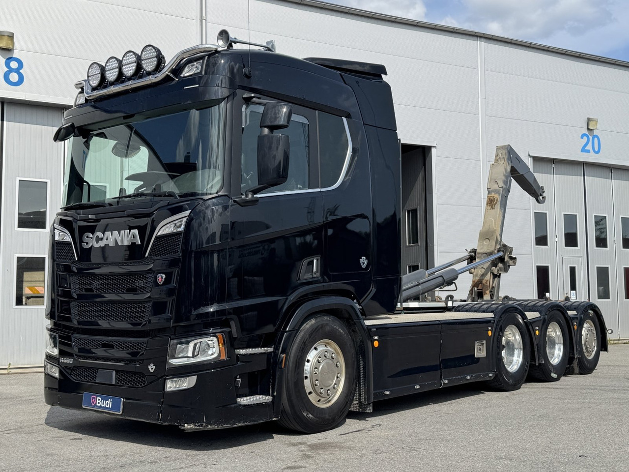 Abrollkipper Tridemväxlare Scania R660 8x4-4 -2021 | Full luft | 16.4 | Nybesiktigad: das Bild 1