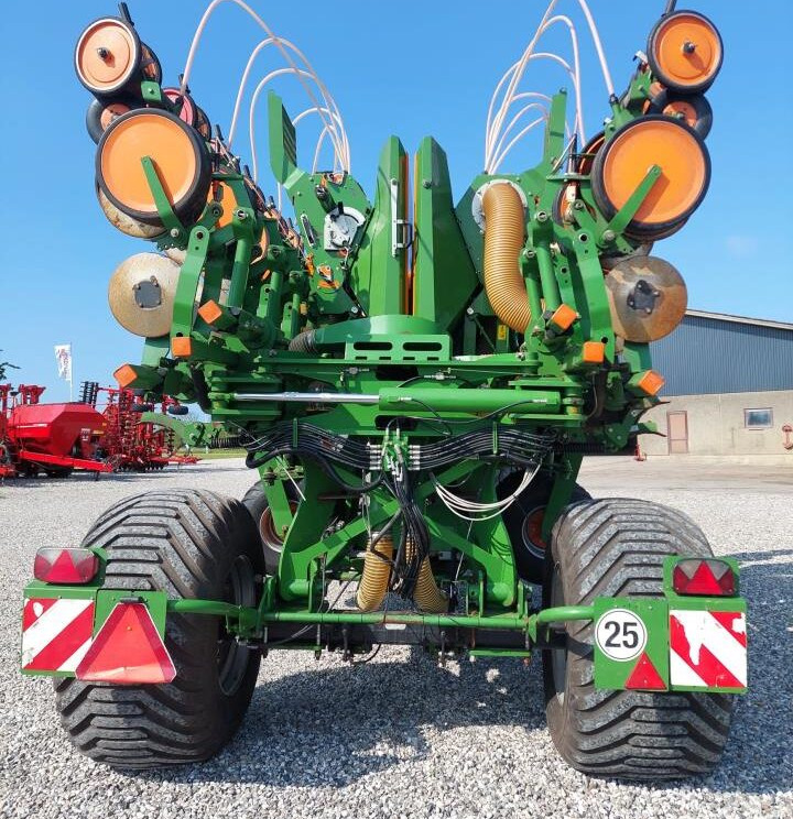 Amazone EDX 9000-T - 12 rækket - Einzelkornsämaschine: das Bild 2 Amazone EDX 9000-T - 12 rækket - Einzelkornsämaschine: das Bild 2