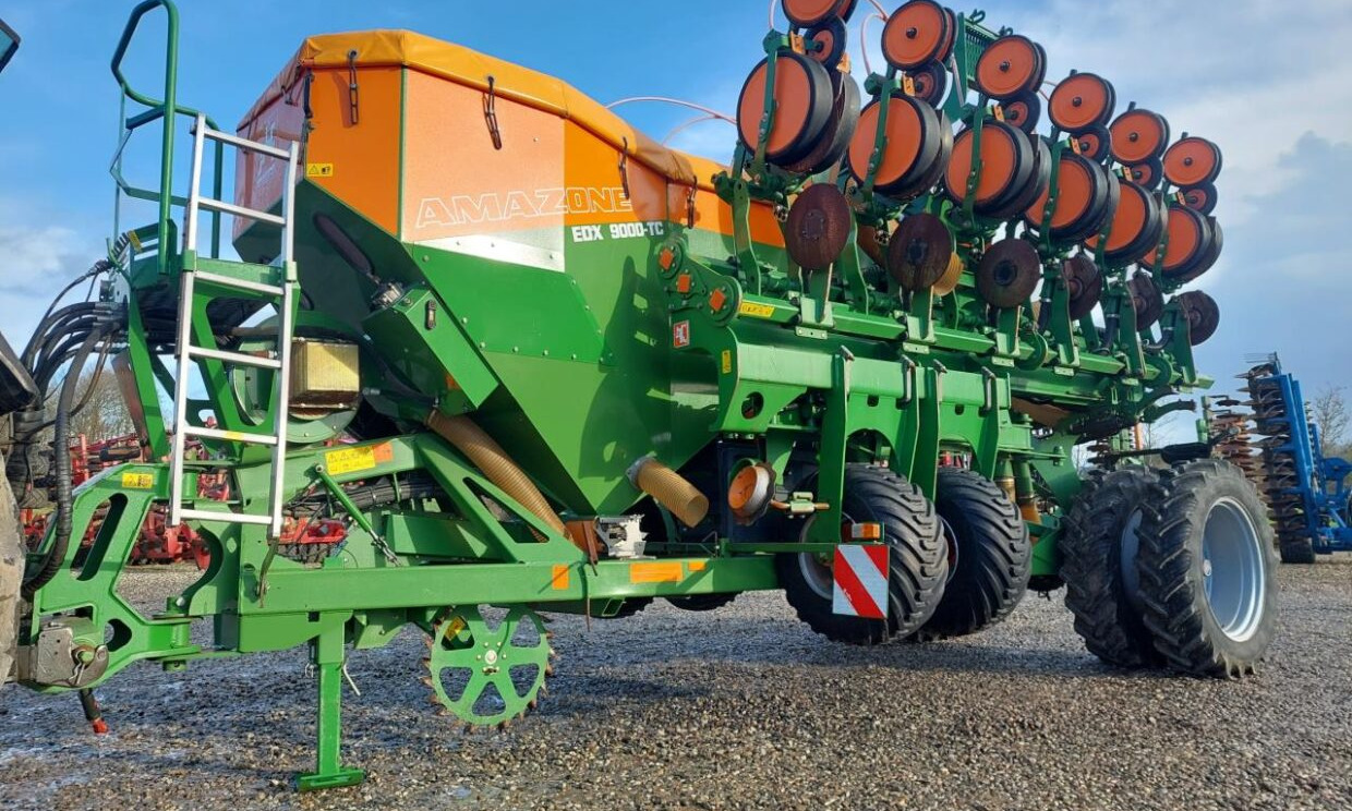 Amazone EDX 9000-TC MED GPS - Einzelkornsämaschine: das Bild 2 Amazone EDX 9000-TC MED GPS - Einzelkornsämaschine: das Bild 2