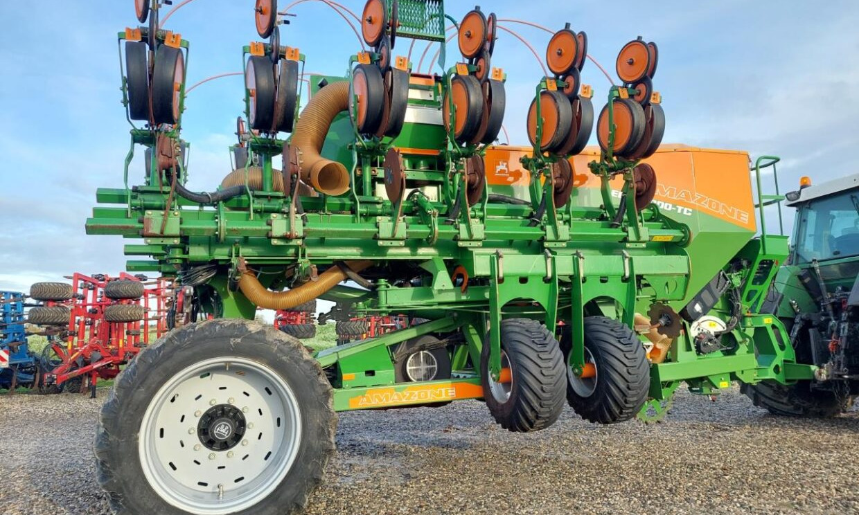 Amazone EDX 9000-TC MED GPS - Einzelkornsämaschine: das Bild 3 Amazone EDX 9000-TC MED GPS - Einzelkornsämaschine: das Bild 3