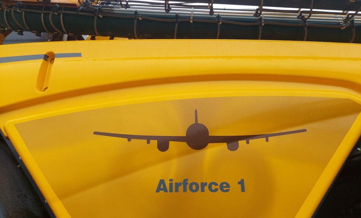 Danfoil Airforce 1 24-36 - Selbstfahrspritze: das Bild 5 Danfoil Airforce 1 24-36 - Selbstfahrspritze: das Bild 5