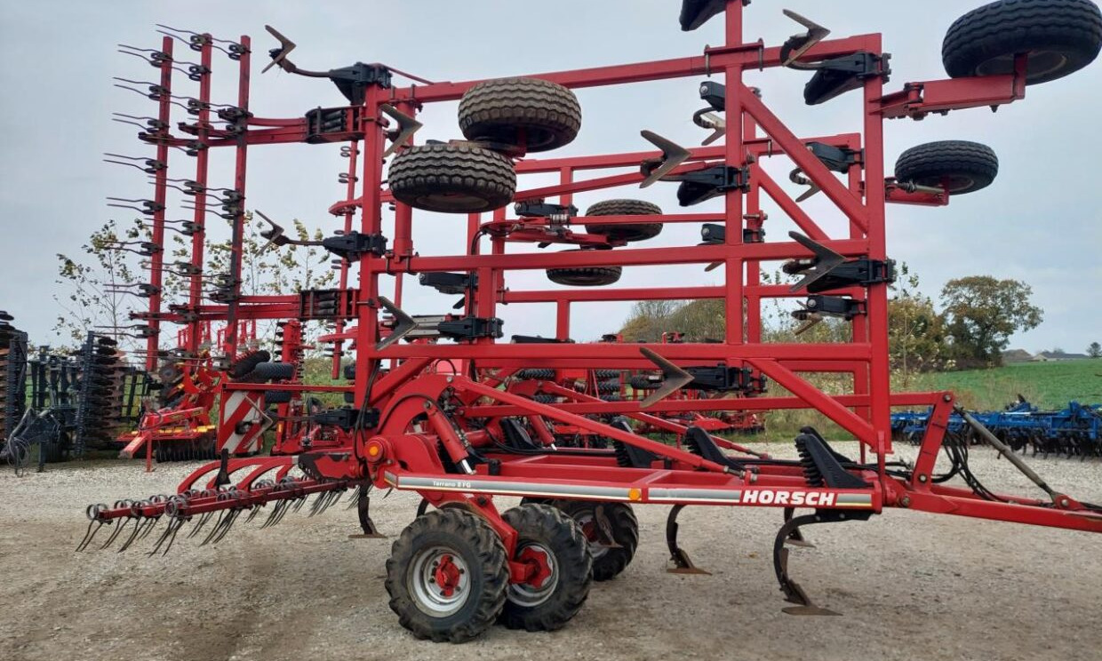 Horsch Terrano 8 FG - Egge: das Bild 2 Horsch Terrano 8 FG - Egge: das Bild 2