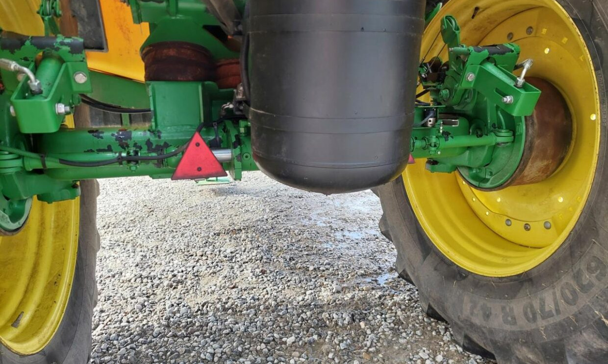 John Deere R962i - 28m - Anhängespritze: das Bild 5 John Deere R962i - 28m - Anhängespritze: das Bild 5