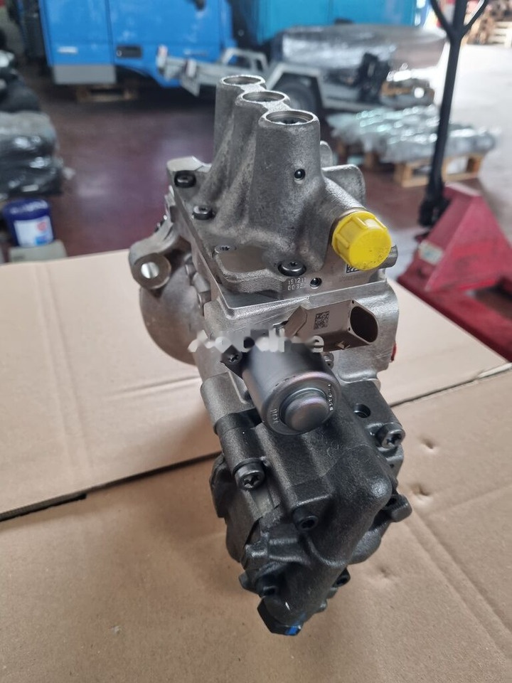 Delphi ATEGO EURO 6 A9360701601/001 Mercedes-Benz ATEGO EURO 6 - Kraftstoffpumpe für LKW: das Bild 1 Delphi ATEGO EURO 6 A9360701601/001 Mercedes-Benz ATEGO EURO 6 - Kraftstoffpumpe für LKW: das Bild 1