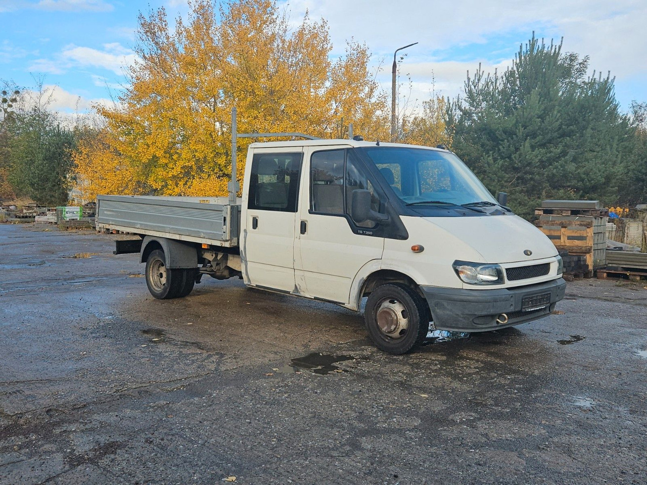 Ford Transit DOKA Pritsche Zwillingsbereifung - Pritsche Transporter, Transporter mit Doppelkabine: das Bild 1 Ford Transit DOKA Pritsche Zwillingsbereifung - Pritsche Transporter, Transporter mit Doppelkabine: das Bild 1