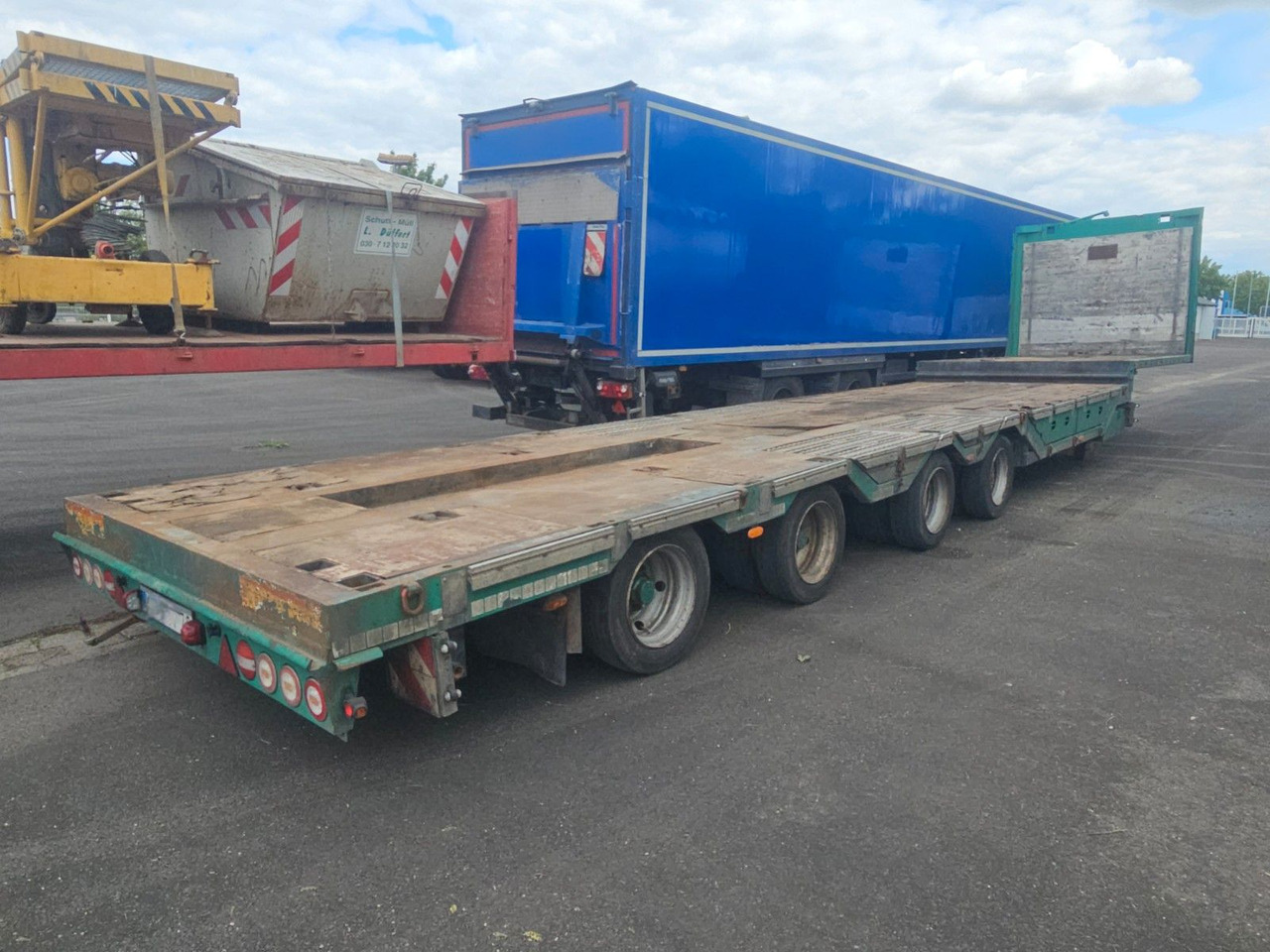 Meusburger MPG-4 Tieflader mit Radmulden 39.5t - Tieflader Auflieger: das Bild 1 Meusburger MPG-4 Tieflader mit Radmulden 39.5t - Tieflader Auflieger: das Bild 1