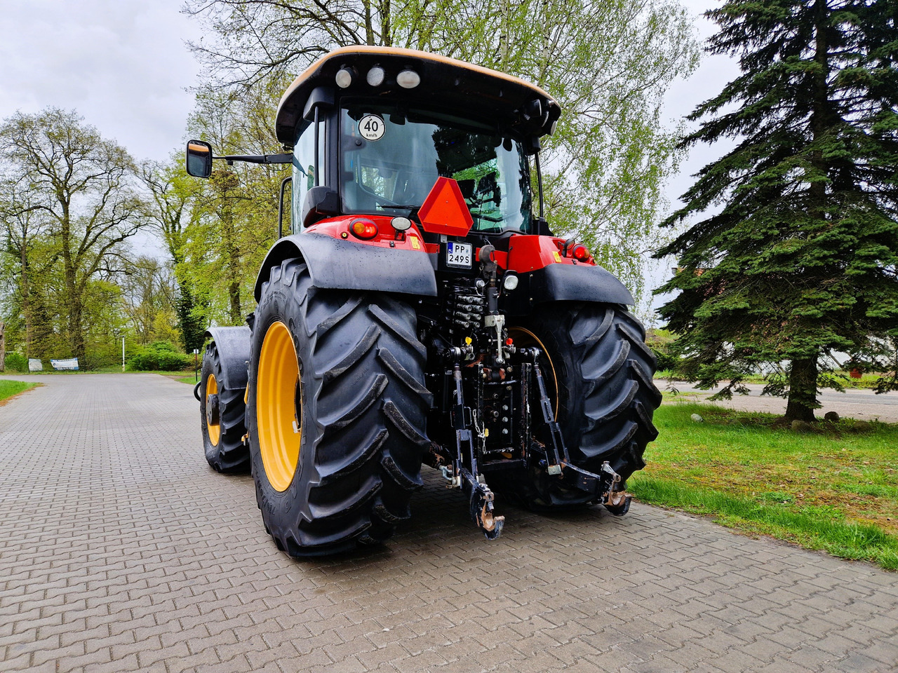 Versatile Buhler 335 - Traktor: das Bild 5 Versatile Buhler 335 - Traktor: das Bild 5