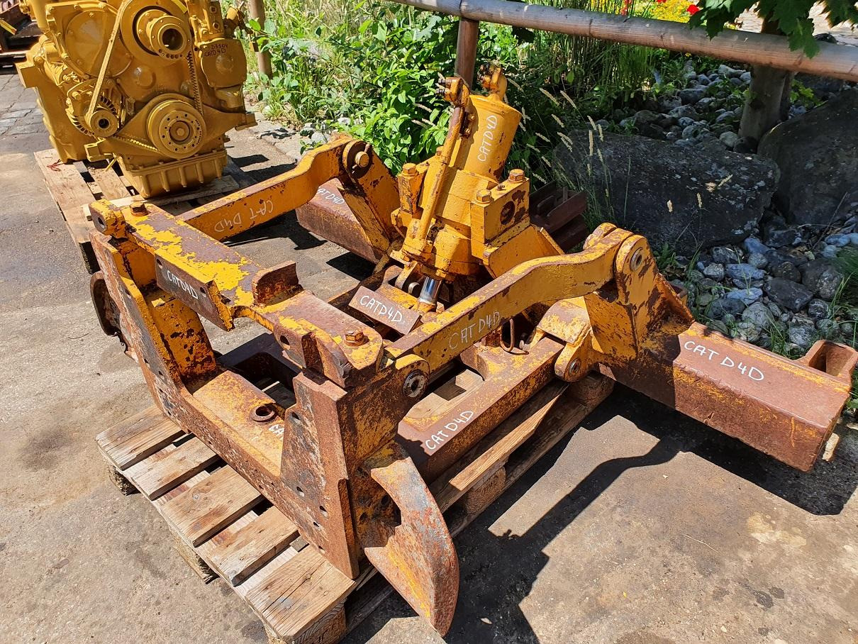 Caterpillar D4H - Anbauteil: das Bild 2 Caterpillar D4H - Anbauteil: das Bild 2