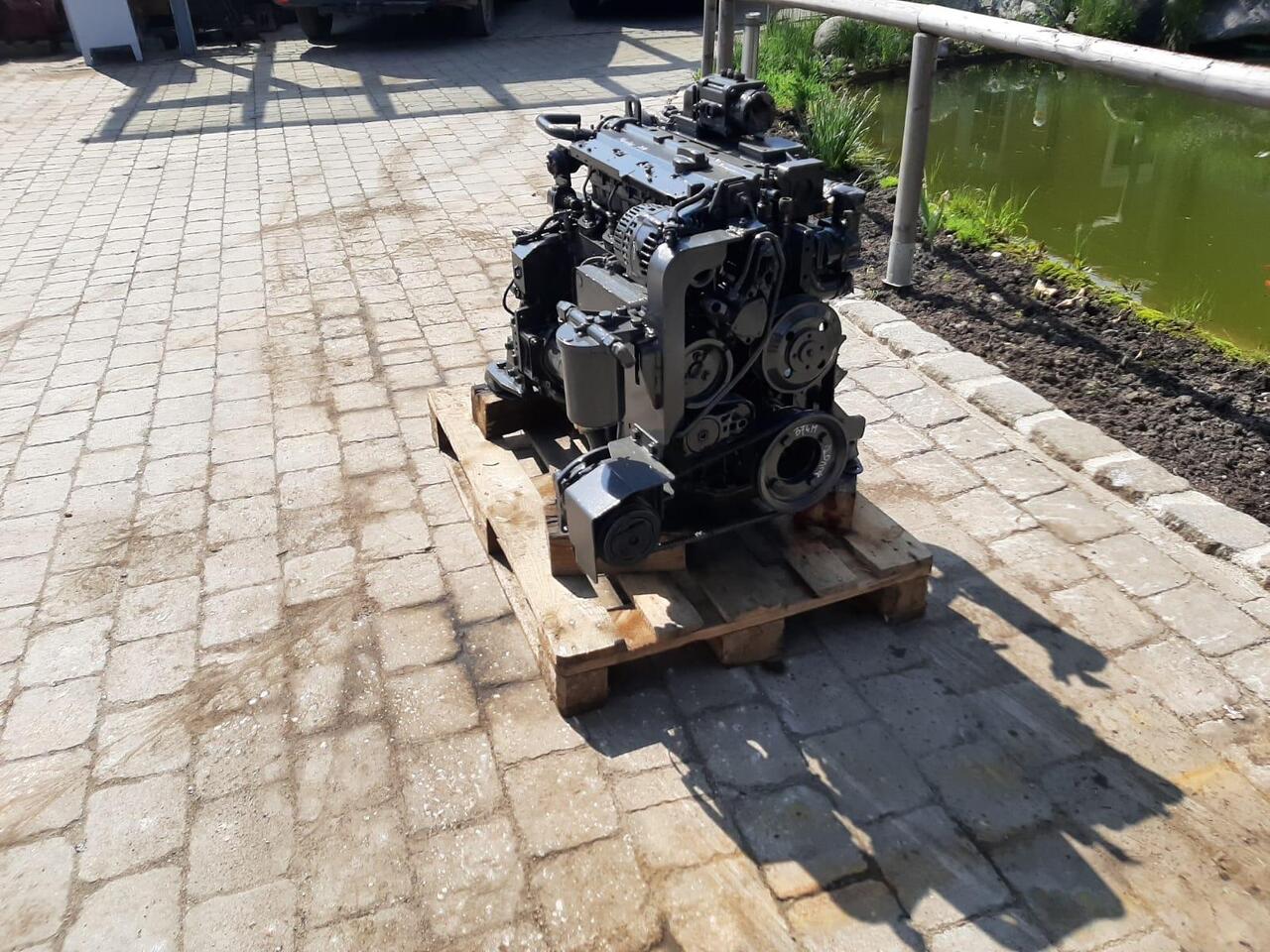 Deutz BF4M2012C aus Mecalac 714 - Motor für Baumaschine: das Bild 3 Deutz BF4M2012C aus Mecalac 714 - Motor für Baumaschine: das Bild 3
