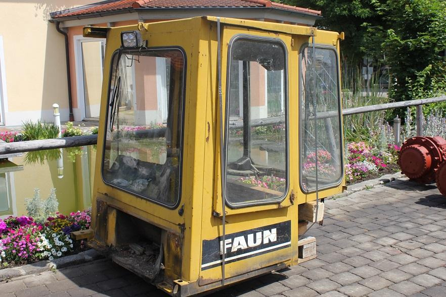 Faun F 1310 - Fahrerhaus für Baumaschine: das Bild 1 Faun F 1310 - Fahrerhaus für Baumaschine: das Bild 1