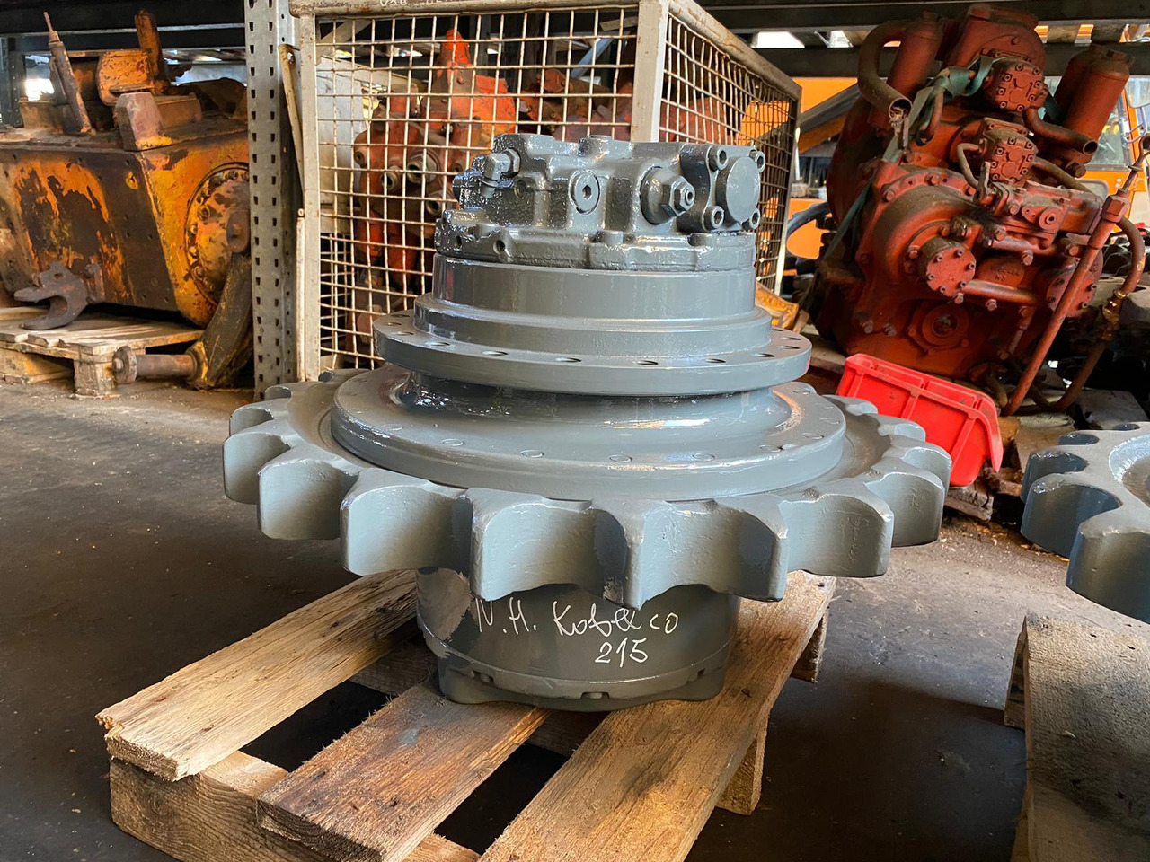 Fiat-Kobelco E 215 - Fahrantrieb für Baumaschine: das Bild 2 Fiat-Kobelco E 215 - Fahrantrieb für Baumaschine: das Bild 2