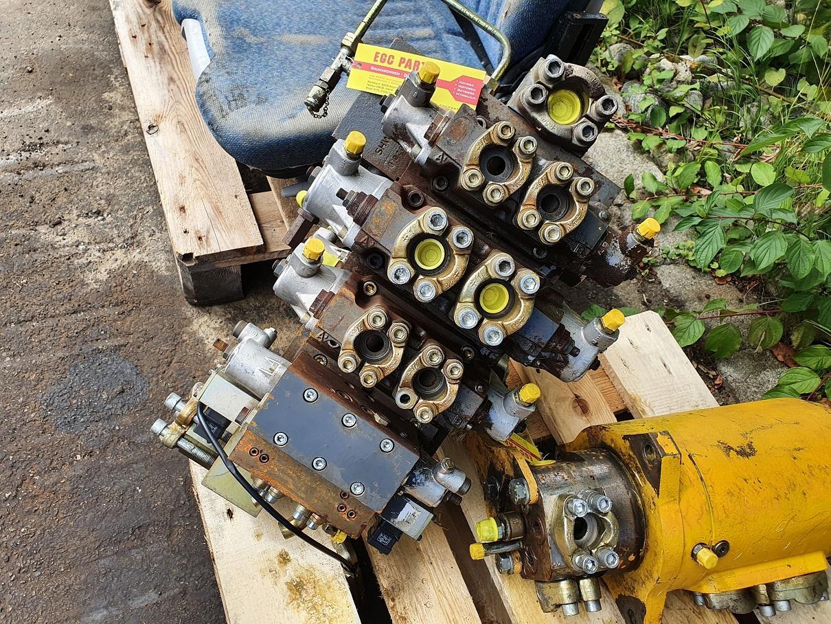 Furukawa 738 LS - Hydraulik ventil für Baumaschine: das Bild 1 Furukawa 738 LS - Hydraulik ventil für Baumaschine: das Bild 1