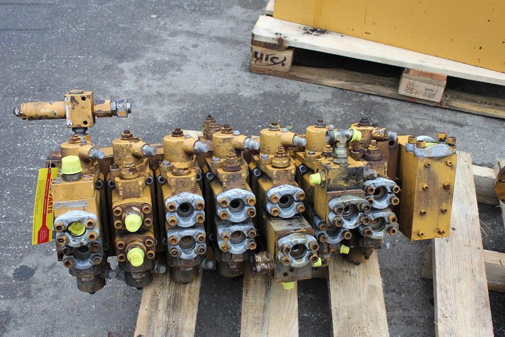 Furukawa W 625 - Hydraulik ventil für Baumaschine: das Bild 2 Furukawa W 625 - Hydraulik ventil für Baumaschine: das Bild 2