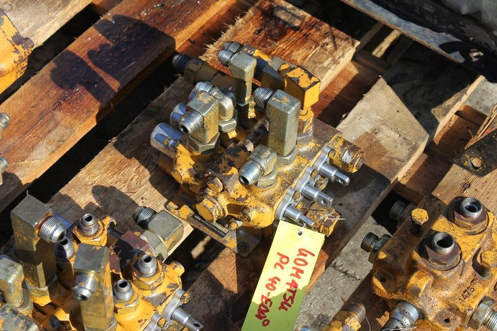 Komatsu PC 40 - Hydraulik ventil für Baumaschine: das Bild 3 Komatsu PC 40 - Hydraulik ventil für Baumaschine: das Bild 3