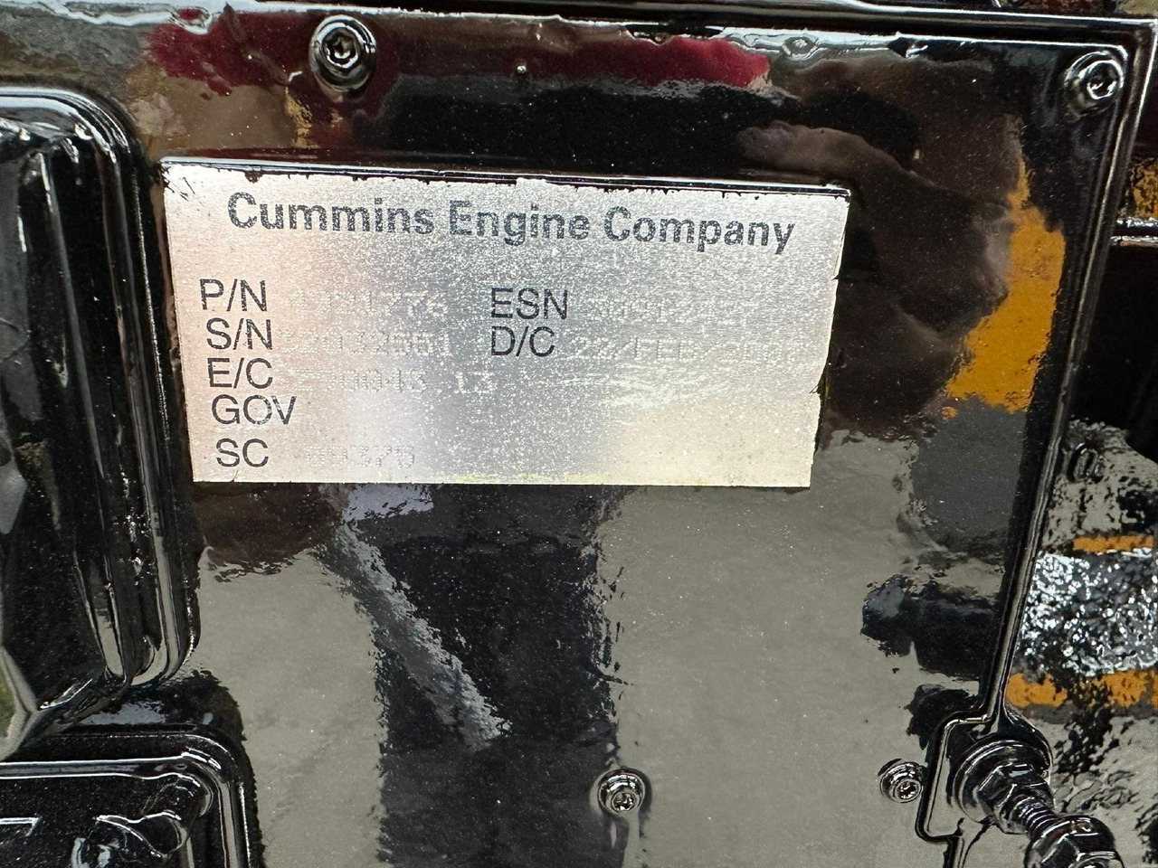 Komatsu SAA6D107-E1 n ü aus D51 - Motor für Baumaschine: das Bild 3 Komatsu SAA6D107-E1 n ü aus D51 - Motor für Baumaschine: das Bild 3