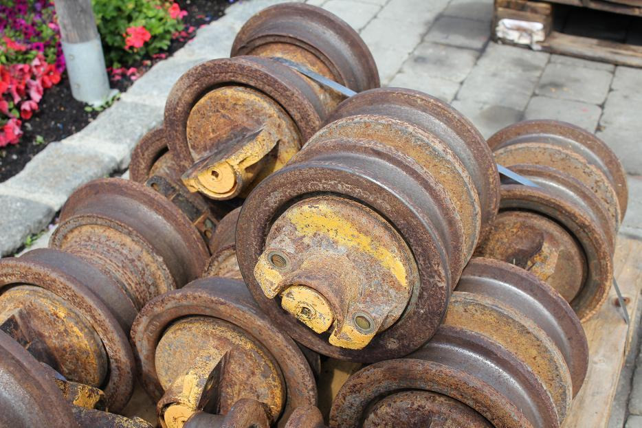 Liebherr LR 621 - Laufrolle für Baumaschine: das Bild 1 Liebherr LR 621 - Laufrolle für Baumaschine: das Bild 1