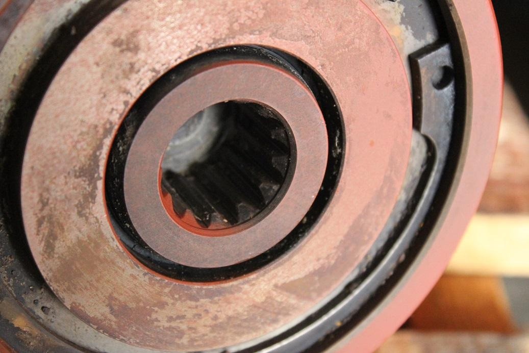 Sennebogen Hydromatik / SR 26 - Fahrantrieb für Baumaschine: das Bild 3 Sennebogen Hydromatik / SR 26 - Fahrantrieb für Baumaschine: das Bild 3