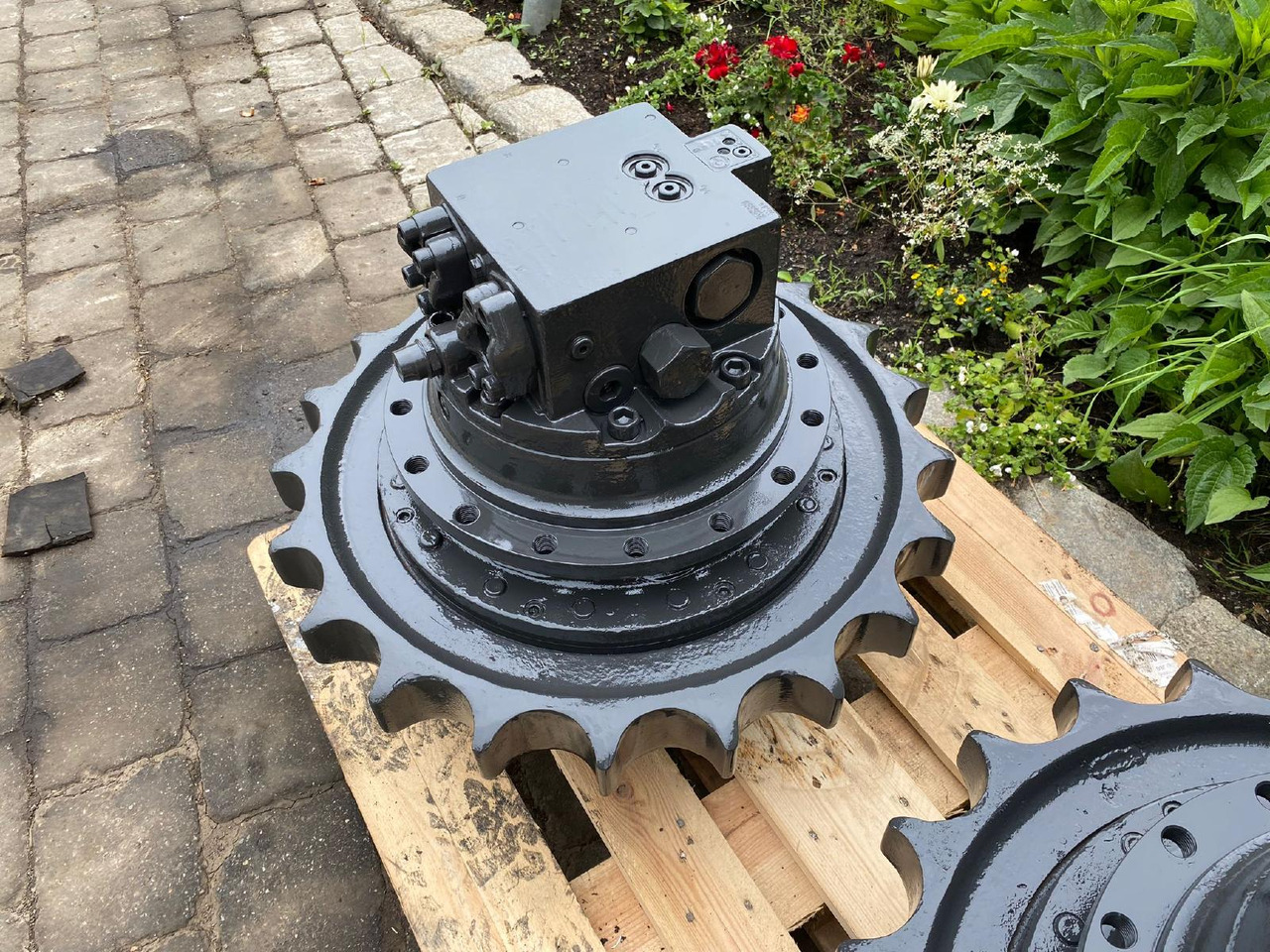 Terex TC 240 LC - Fahrantrieb für Baumaschine: das Bild 4 Terex TC 240 LC - Fahrantrieb für Baumaschine: das Bild 4