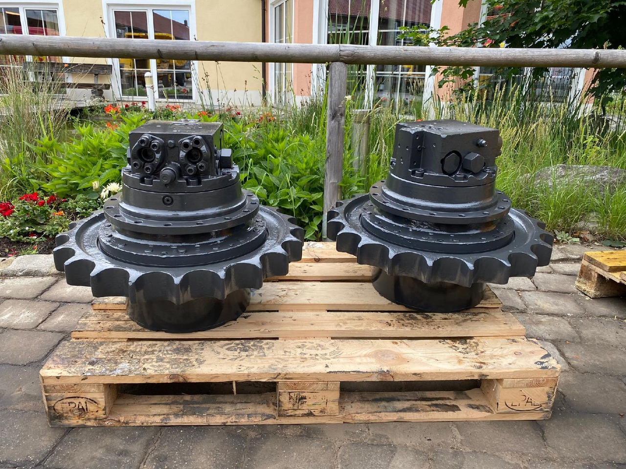 Terex TC 240 LC - Fahrantrieb für Baumaschine: das Bild 5 Terex TC 240 LC - Fahrantrieb für Baumaschine: das Bild 5