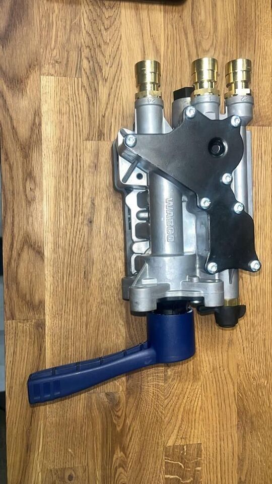 Nowy Zawór Sterowania Platformy Naczepy WABCO 4630905000 ETASC D 4630905000 - Hydraulik ventil für LKW: das Bild 1 Nowy Zawór Sterowania Platformy Naczepy WABCO 4630905000 ETASC D 4630905000 - Hydraulik ventil für LKW: das Bild 1
