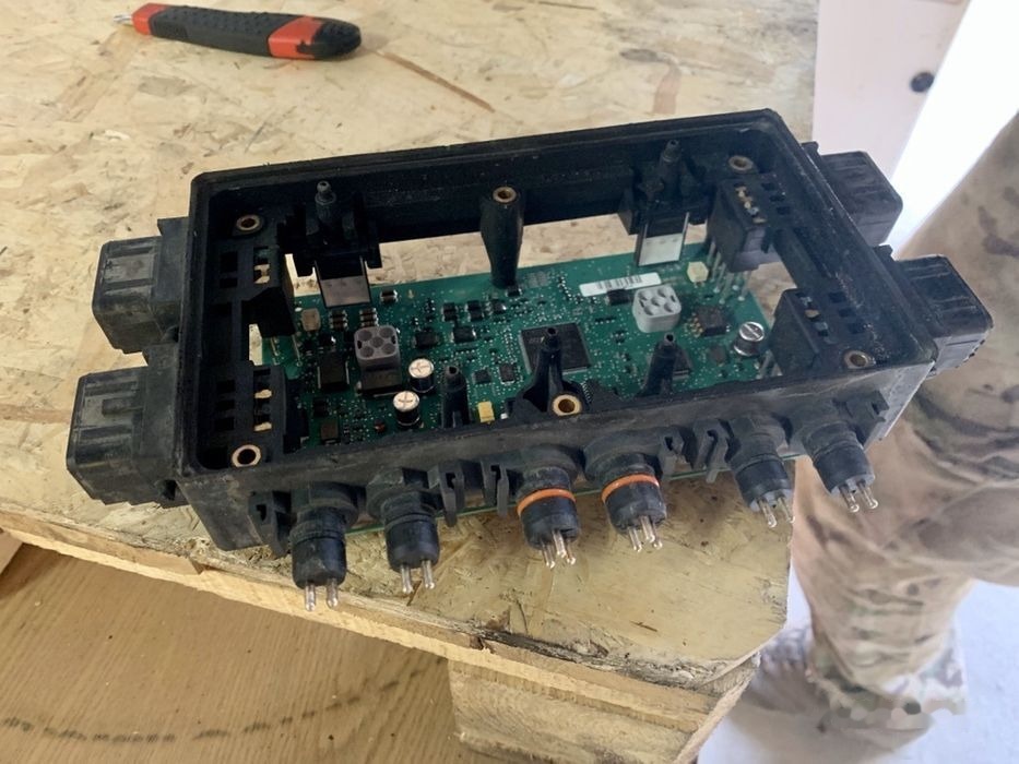 WABCO Elektronika D E TEBS E Modulator naczepa hurt części - Sicherung für Anhänger: das Bild 1 WABCO Elektronika D E TEBS E Modulator naczepa hurt części - Sicherung für Anhänger: das Bild 1