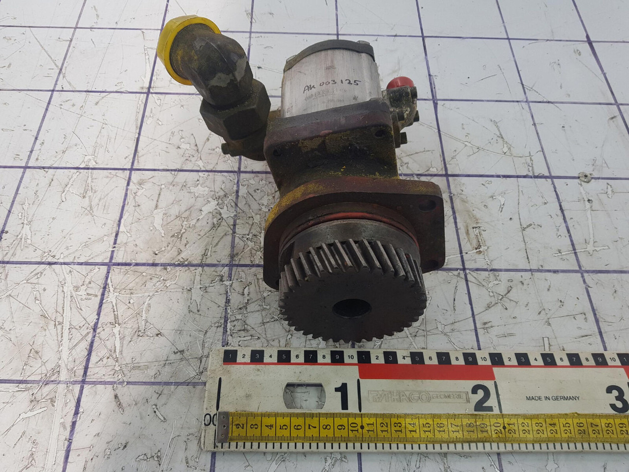 Bosch PTO with Bosch gear pump - Hydraulikpumpe für Kran: das Bild 1 Bosch PTO with Bosch gear pump - Hydraulikpumpe für Kran: das Bild 1