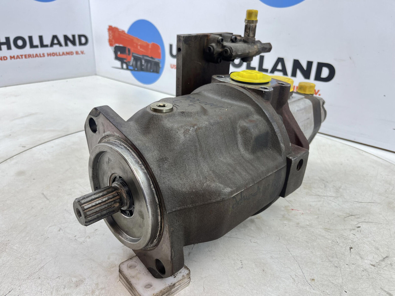 Compact truck CT.2 Axial piston pump - Hydraulikpumpe für Kran: das Bild 2 Compact truck CT.2 Axial piston pump - Hydraulikpumpe für Kran: das Bild 2
