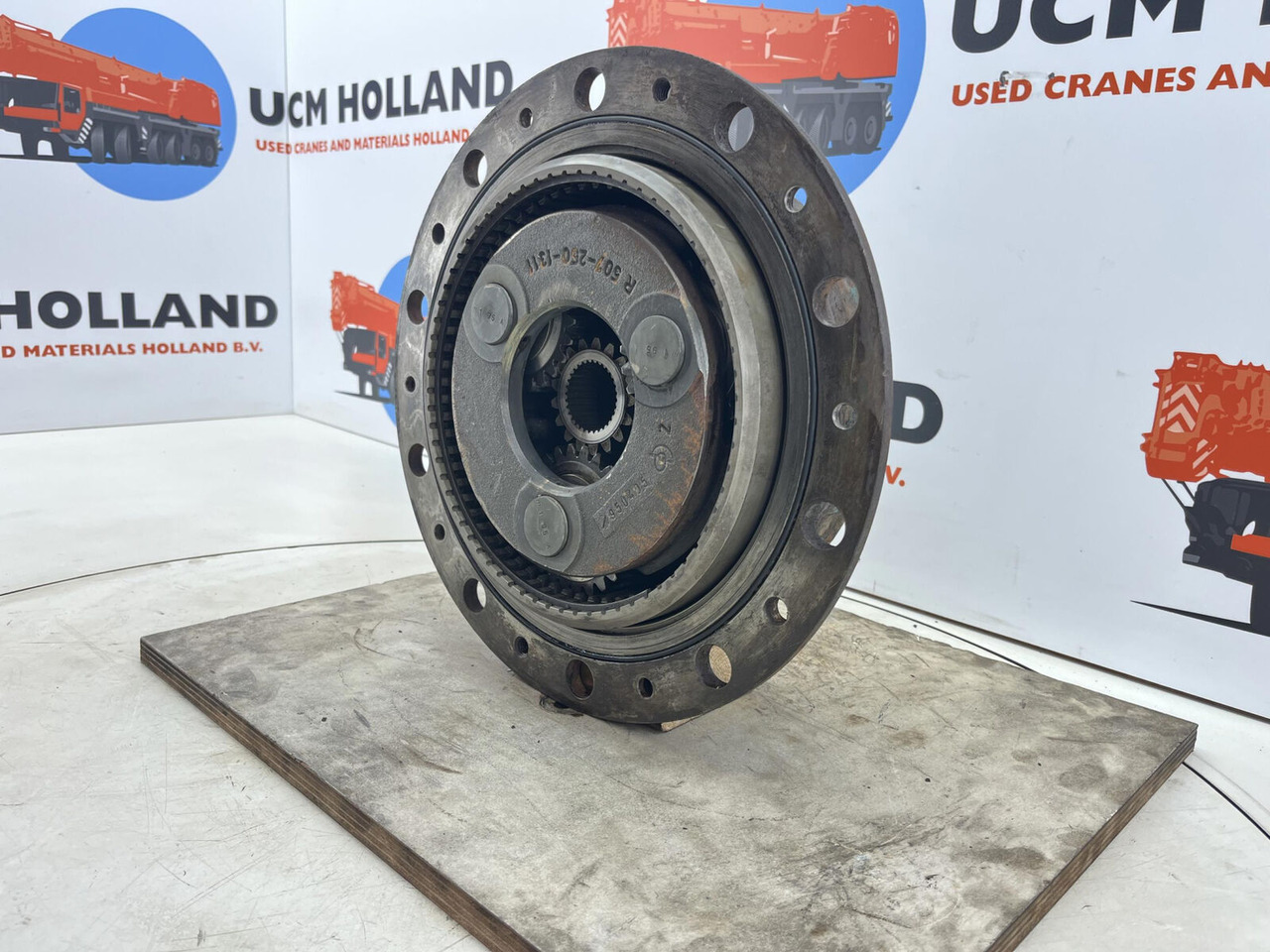 FAUN ATF 30 planetary gear 17-24-67-32-3pl-H87 - Fahrantrieb für Mobilkran: das Bild 3 FAUN ATF 30 planetary gear 17-24-67-32-3pl-H87 - Fahrantrieb für Mobilkran: das Bild 3
