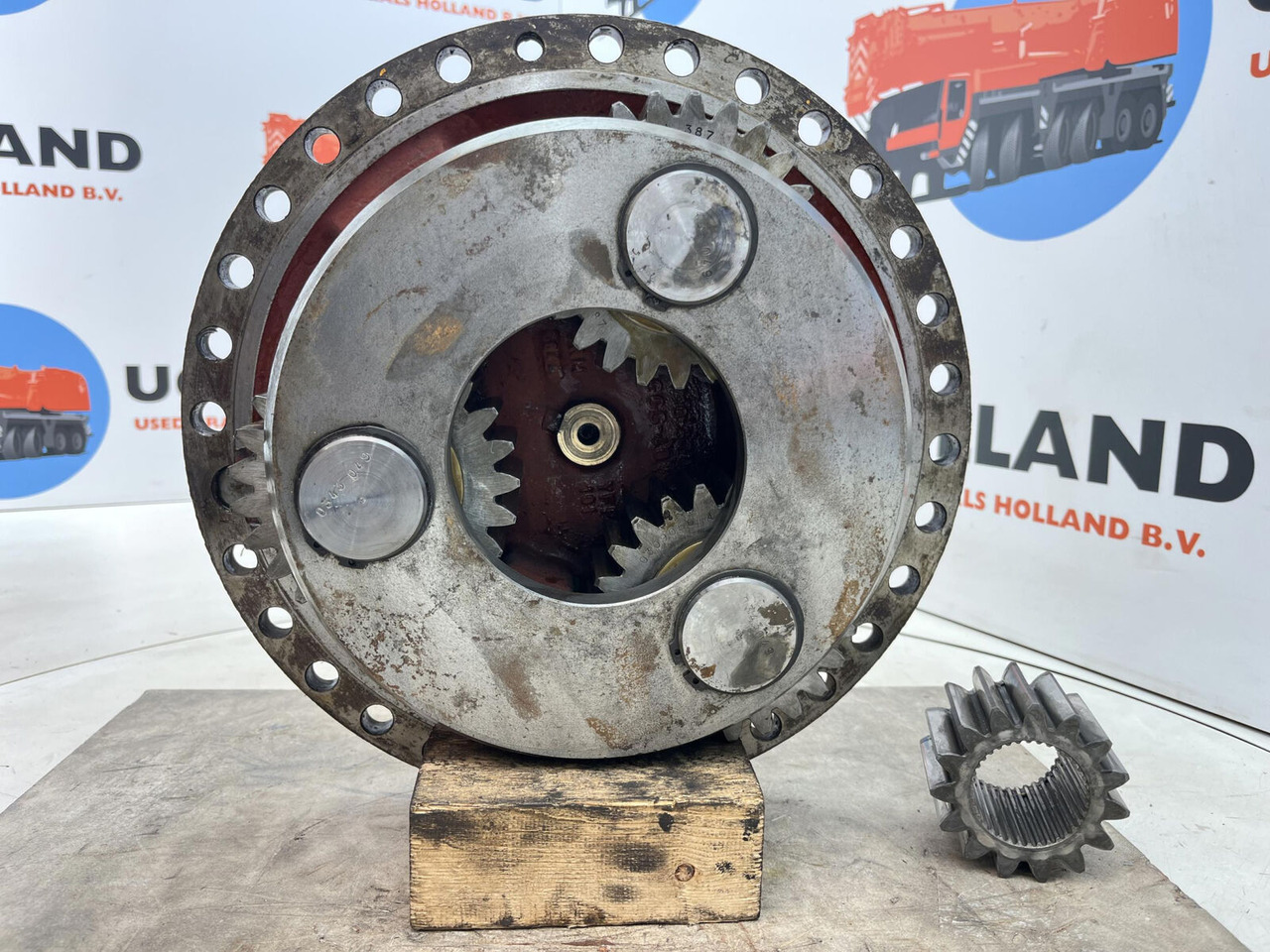 FAUN RTF 30 Planetary gear 15-23-63-36-3pl-H25-24 - Fahrantrieb für Mobilkran: das Bild 4 FAUN RTF 30 Planetary gear 15-23-63-36-3pl-H25-24 - Fahrantrieb für Mobilkran: das Bild 4
