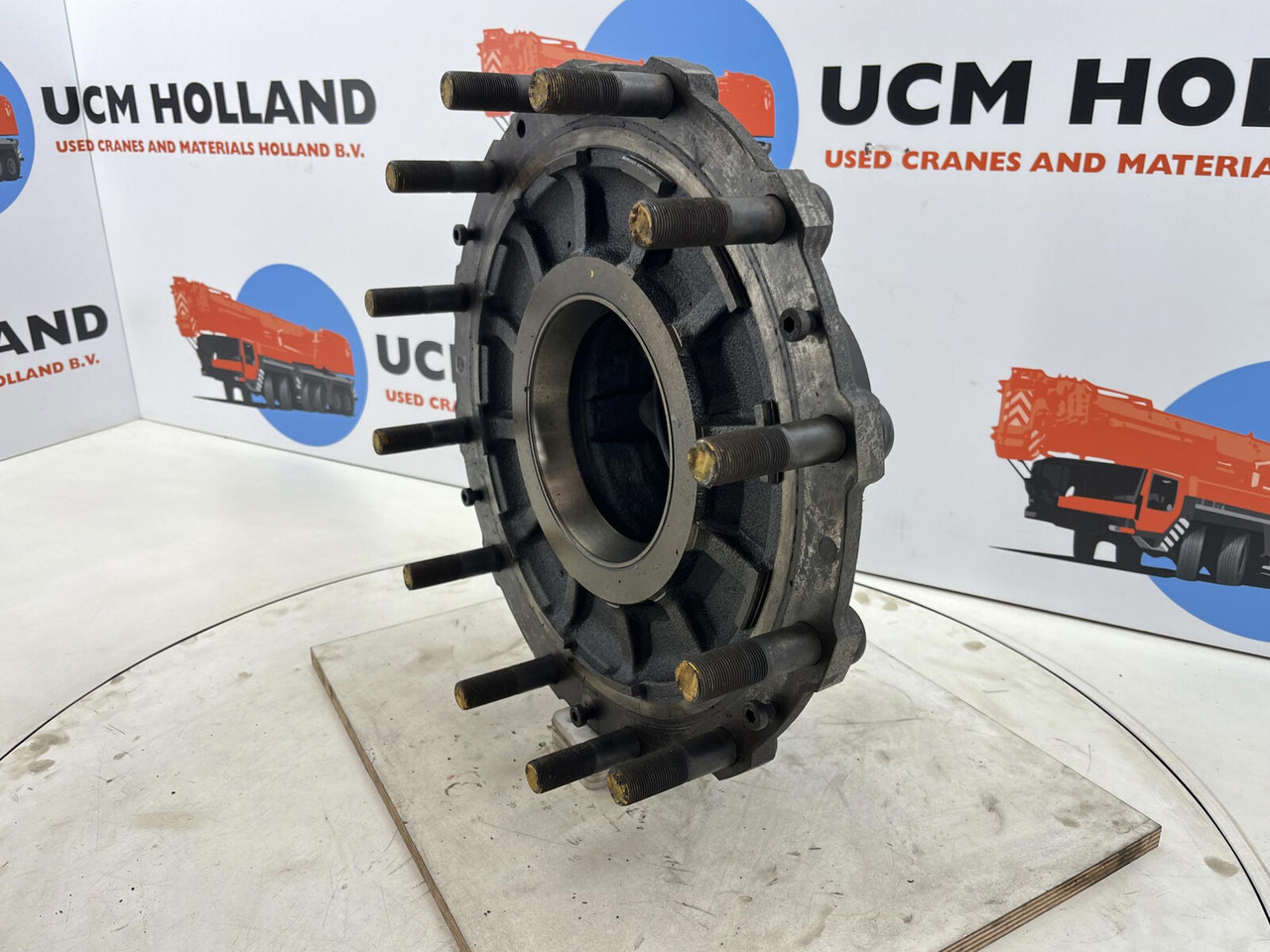 Grove GMK 3050 Megatrak wheel hub - Radnabe/-lagerung für Kran: das Bild 1 Grove GMK 3050 Megatrak wheel hub - Radnabe/-lagerung für Kran: das Bild 1