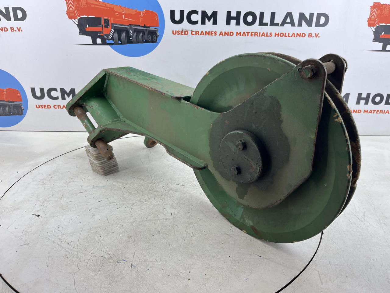 Grove GMK 3050 SHEAVE HEAD - Ausleger: das Bild 1 Grove GMK 3050 SHEAVE HEAD - Ausleger: das Bild 1