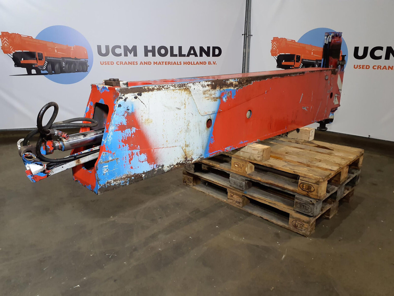 Grove GMK 5130-1 outrigger beam complete front - Federung für Mobilkran: das Bild 4 Grove GMK 5130-1 outrigger beam complete front - Federung für Mobilkran: das Bild 4