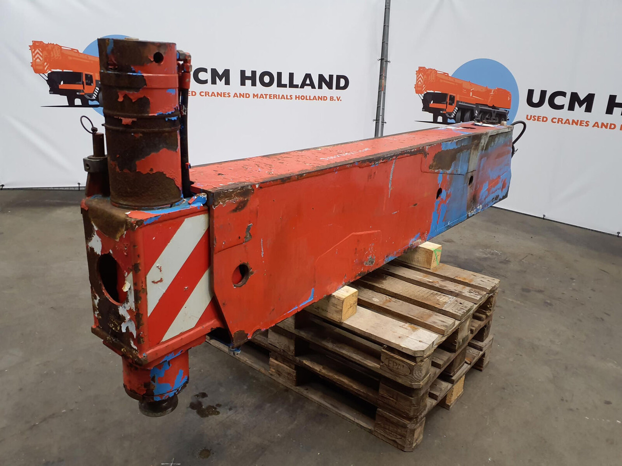 Grove GMK 5130-1 outrigger beam complete front - Federung für Mobilkran: das Bild 2 Grove GMK 5130-1 outrigger beam complete front - Federung für Mobilkran: das Bild 2