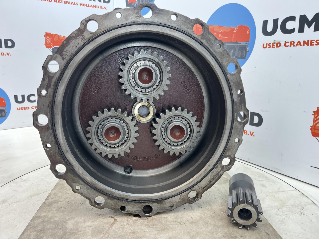 Grove GMK planetary gear 12-23-60-34-3pl-H135-46 - Fahrantrieb für Kran: das Bild 4 Grove GMK planetary gear 12-23-60-34-3pl-H135-46 - Fahrantrieb für Kran: das Bild 4