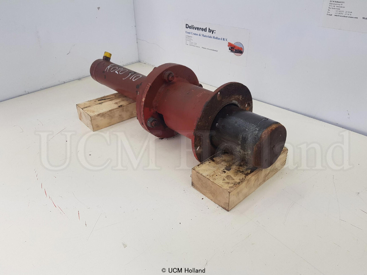 Krupp 350 GMT counterweight locking cylinder - Hydraulikzylinder für Mobilkran: das Bild 3 Krupp 350 GMT counterweight locking cylinder - Hydraulikzylinder für Mobilkran: das Bild 3