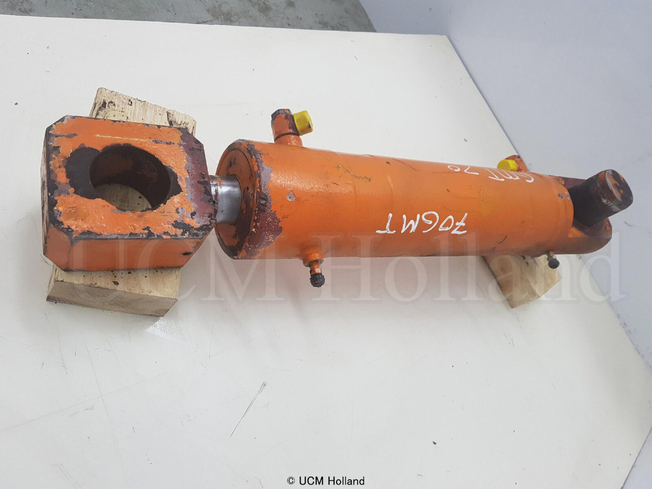 Krupp 70 GMT counterweight cylinder - Hydraulikzylinder für Mobilkran: das Bild 2 Krupp 70 GMT counterweight cylinder - Hydraulikzylinder für Mobilkran: das Bild 2