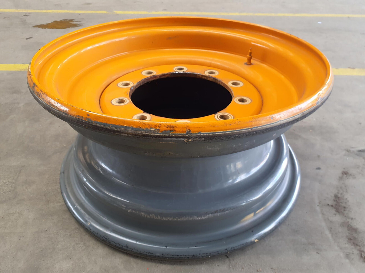 Reifen für Mobilkran Liebherr Crane Tires/Rims for sale: das Bild 9