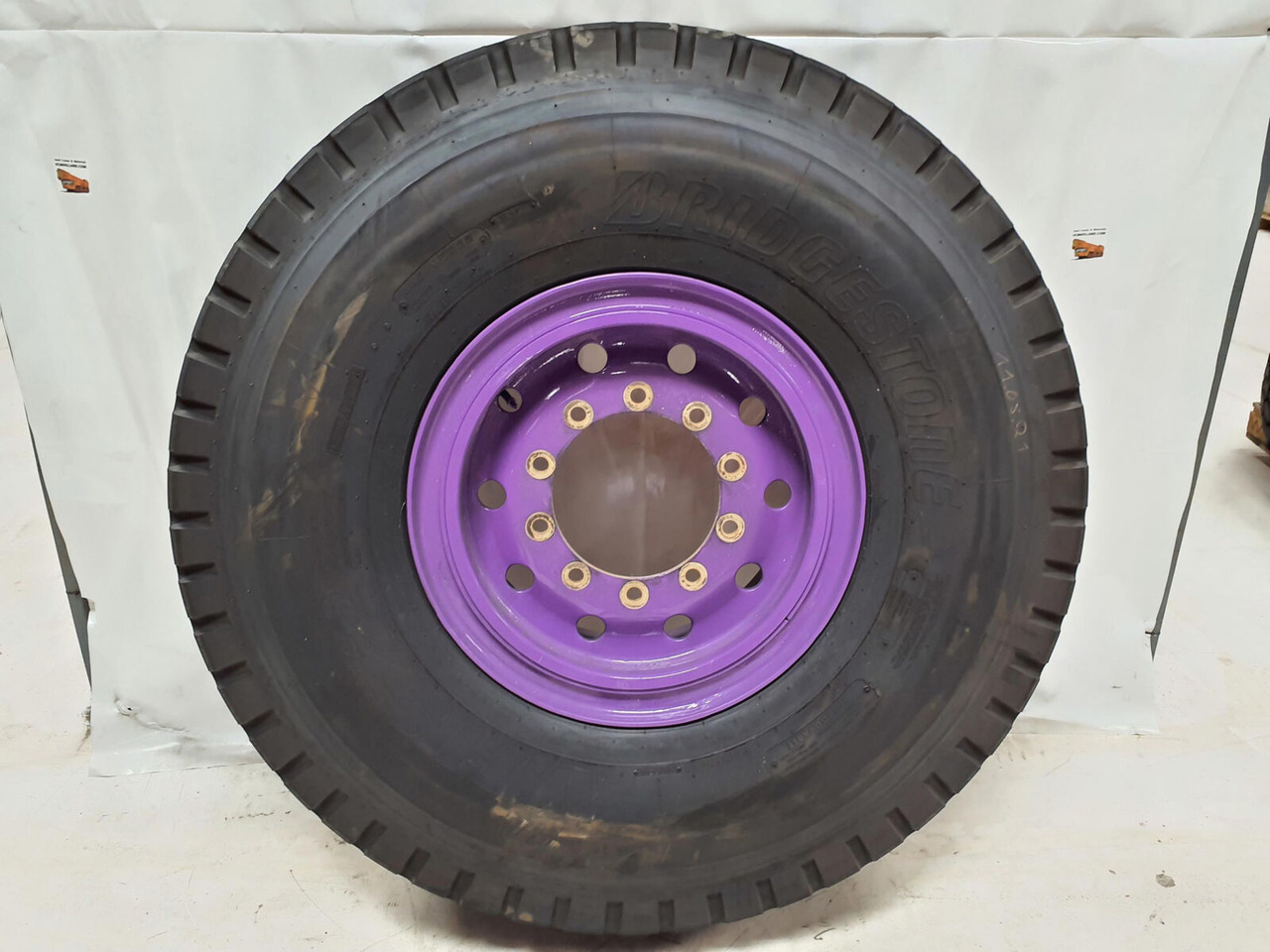 Reifen für Mobilkran Liebherr Crane Tires/Rims for sale: das Bild 7