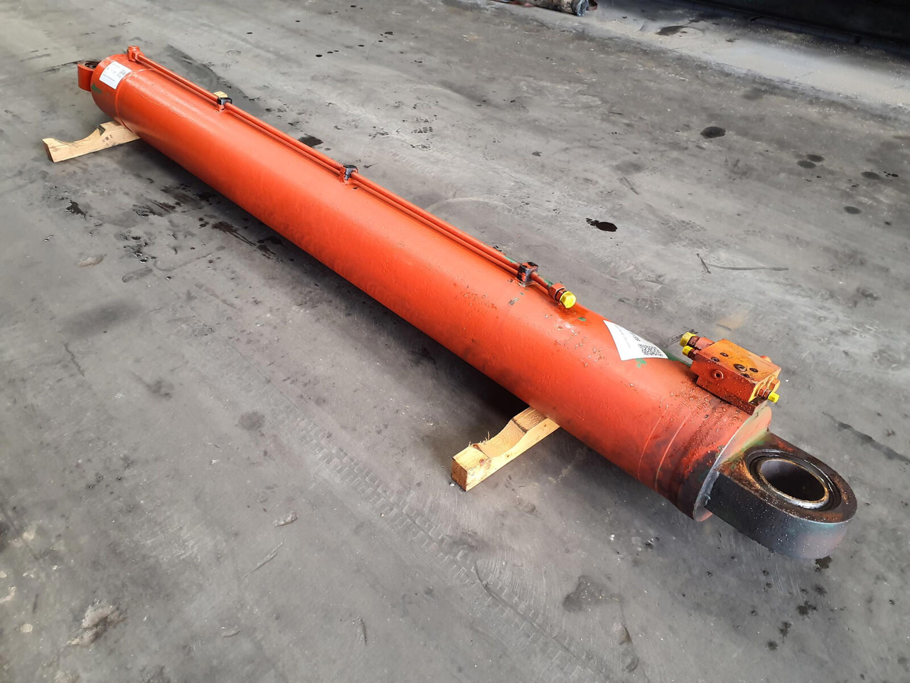 Liebherr LTM 1060 Luffing cylinder - Hydraulikzylinder für Mobilkran: das Bild 1 Liebherr LTM 1060 Luffing cylinder - Hydraulikzylinder für Mobilkran: das Bild 1