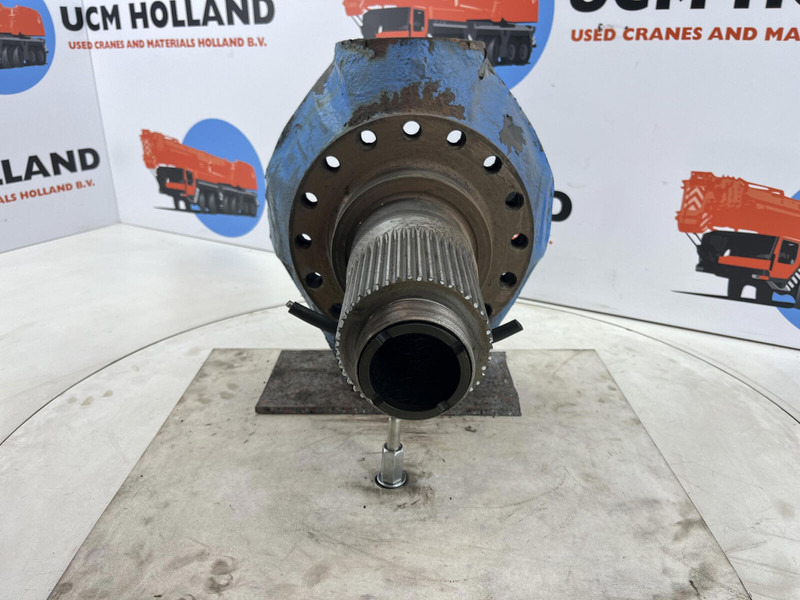 Liebherr LTM 1070 Steering knuckle 16 holes axle 4 - Achsschenkel für Kran: das Bild 2 Liebherr LTM 1070 Steering knuckle 16 holes axle 4 - Achsschenkel für Kran: das Bild 2