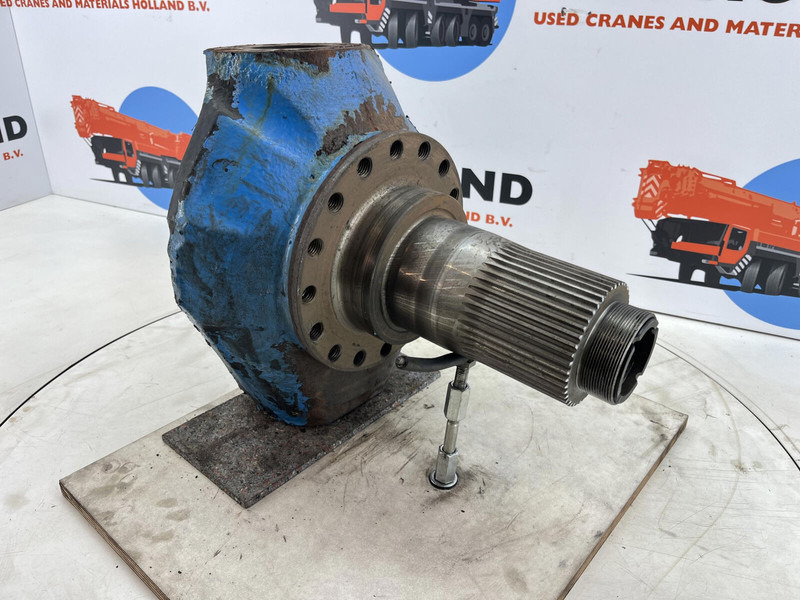 Liebherr LTM 1070 Steering knuckle 16 holes axle 4 - Achsschenkel für Kran: das Bild 3 Liebherr LTM 1070 Steering knuckle 16 holes axle 4 - Achsschenkel für Kran: das Bild 3