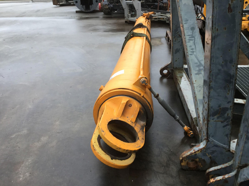 Liebherr LTM 1300 boom cylinder - Hydraulikzylinder für Kran: das Bild 3 Liebherr LTM 1300 boom cylinder - Hydraulikzylinder für Kran: das Bild 3