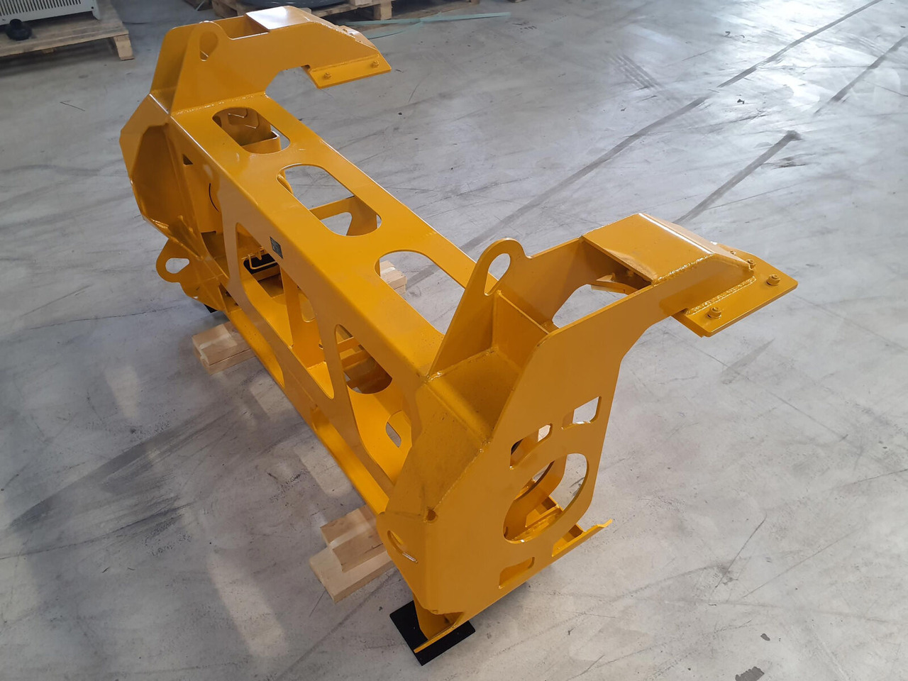 Liebherr LTM 1750-9.1 Luffing cylinder lifting device front - Karosserie und Außen für Mobilkran: das Bild 3 Liebherr LTM 1750-9.1 Luffing cylinder lifting device front - Karosserie und Außen für Mobilkran: das Bild 3