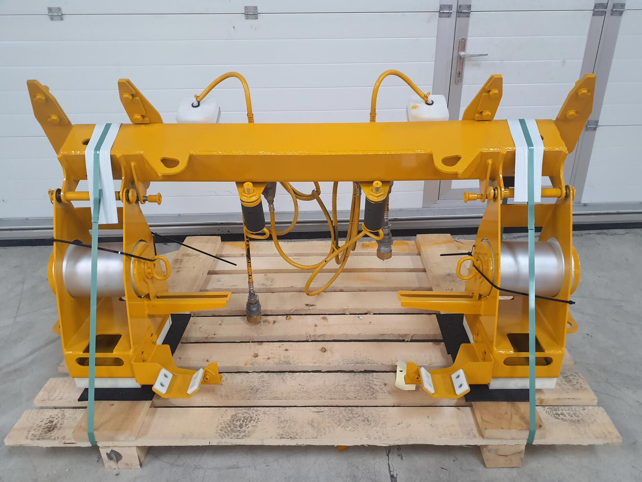 Liebherr LTM 1750-9.1 Luffing cylinder lifting device rear - Karosserie und Außen für Mobilkran: das Bild 4 Liebherr LTM 1750-9.1 Luffing cylinder lifting device rear - Karosserie und Außen für Mobilkran: das Bild 4