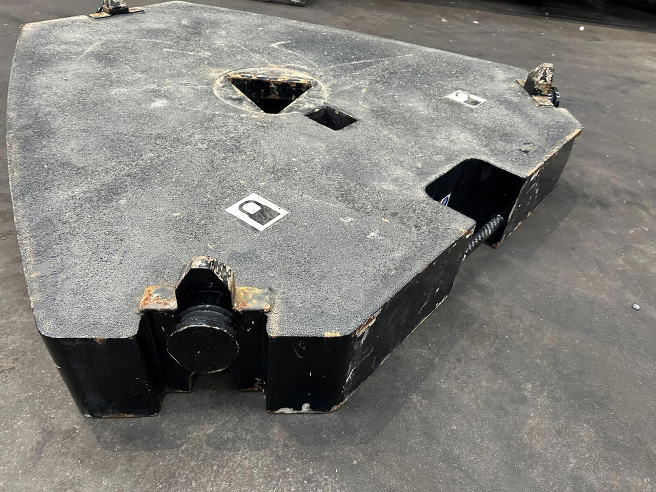 Liebherr LTM /LR counterweight 5T - Gegengewicht für Mobilkran: das Bild 3 Liebherr LTM /LR counterweight 5T - Gegengewicht für Mobilkran: das Bild 3