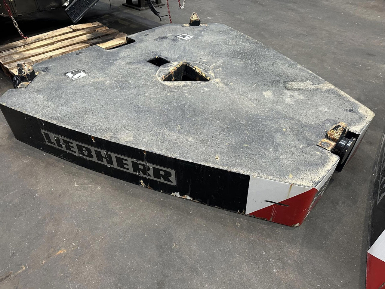 Liebherr LTM /LR counterweight 5T - Gegengewicht für Mobilkran: das Bild 1 Liebherr LTM /LR counterweight 5T - Gegengewicht für Mobilkran: das Bild 1