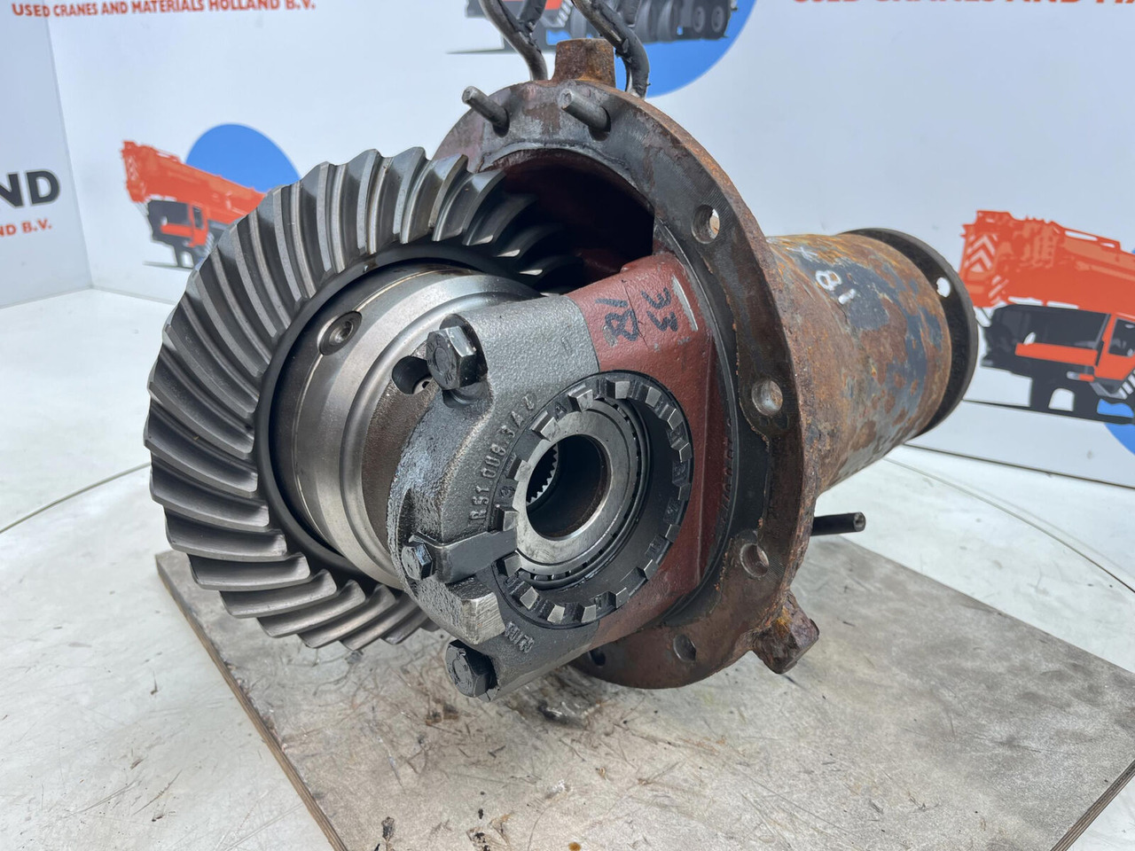 Terex AC 25 end differential 18x33 axle 1 - Differenzial Getriebe für Mobilkran: das Bild 2 Terex AC 25 end differential 18x33 axle 1 - Differenzial Getriebe für Mobilkran: das Bild 2